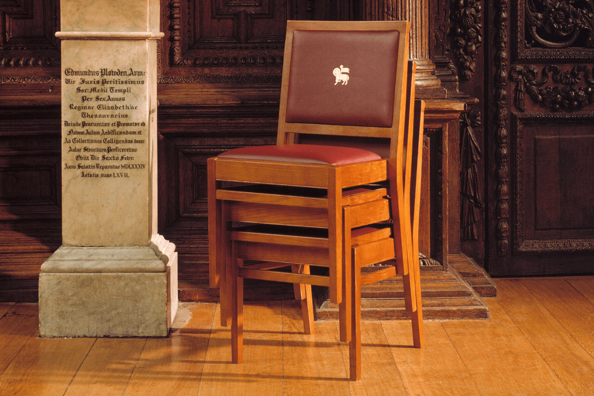 Folio Readers Chair image 1